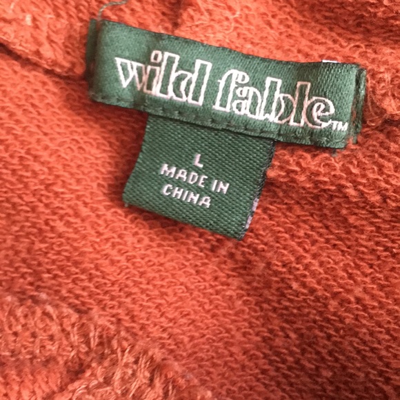 SOLD-Crop Top Hoodie - Picture 3 of 4